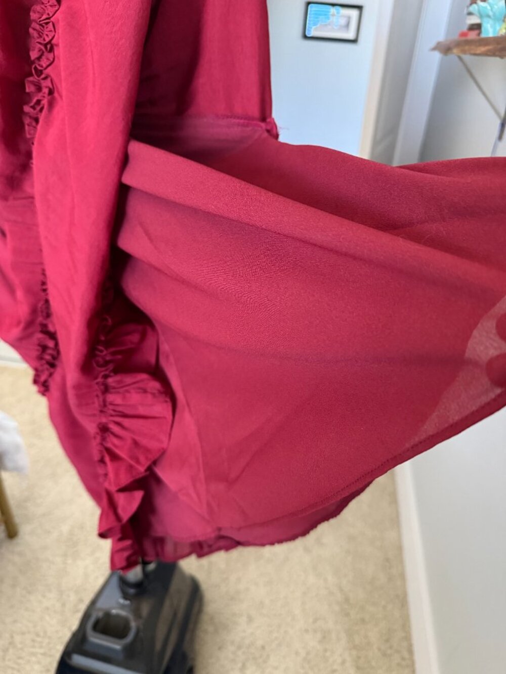 Free The Roses Burgundy Ruffle Mini Dress Size M NWT Long Sleeve V Neck - Picture 9 of 10